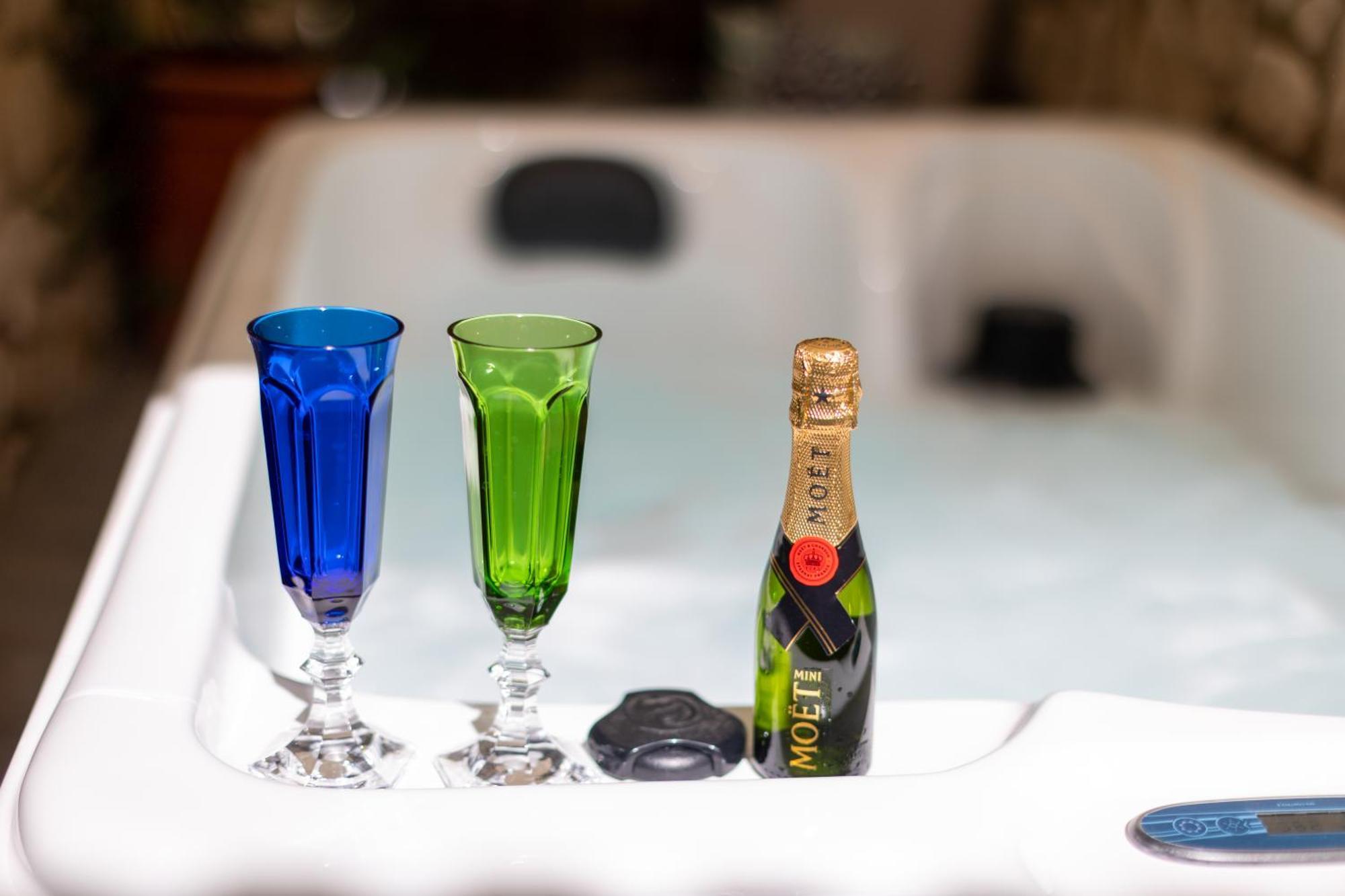 Con Jacuzzi In Piazzetta Casa vacanze Capri